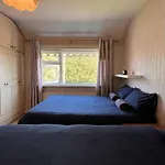 Superb Triple Near Airport - 5