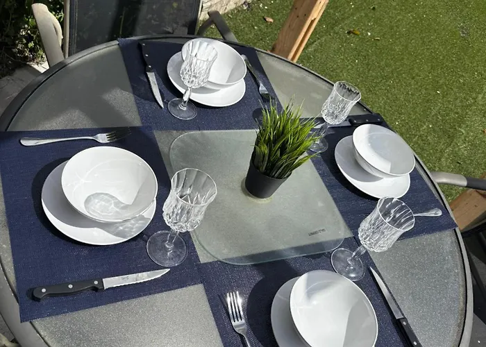 Superb Triple Near Airport - 5 بيت ضيافة 3*